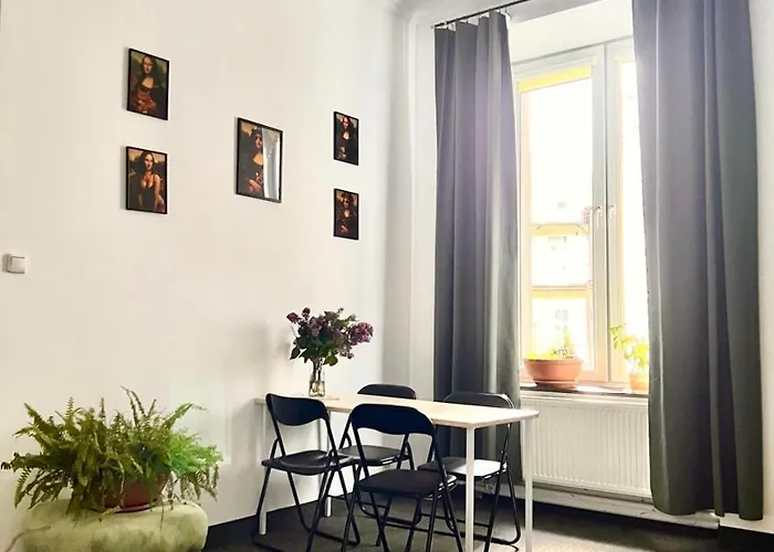 Hostel Uno