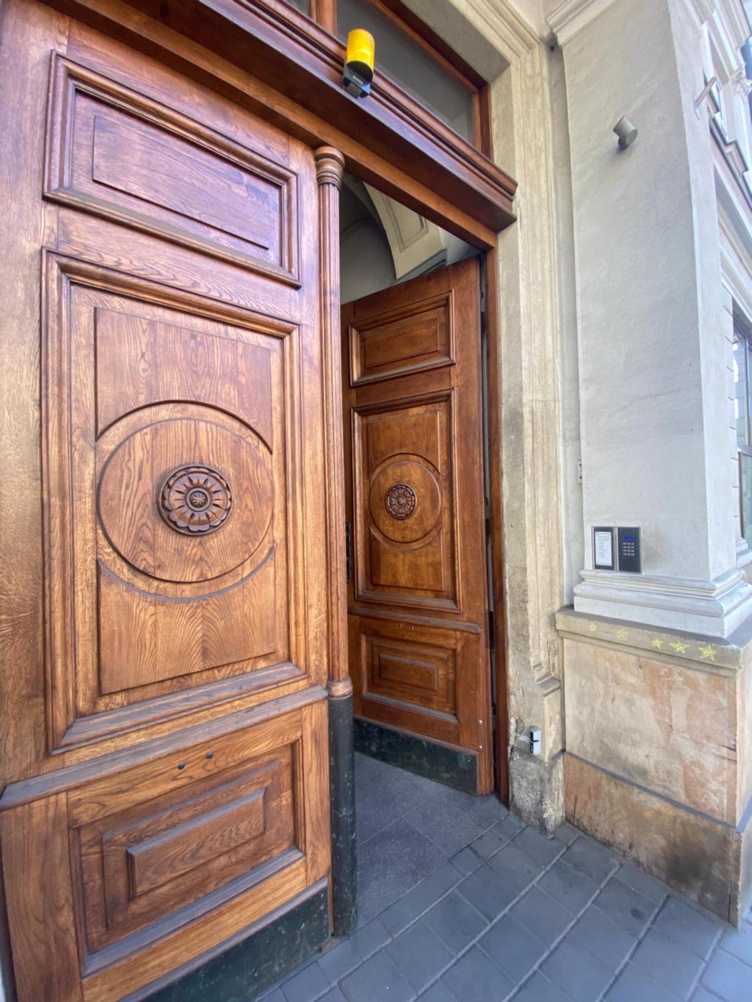 Uno Hostel