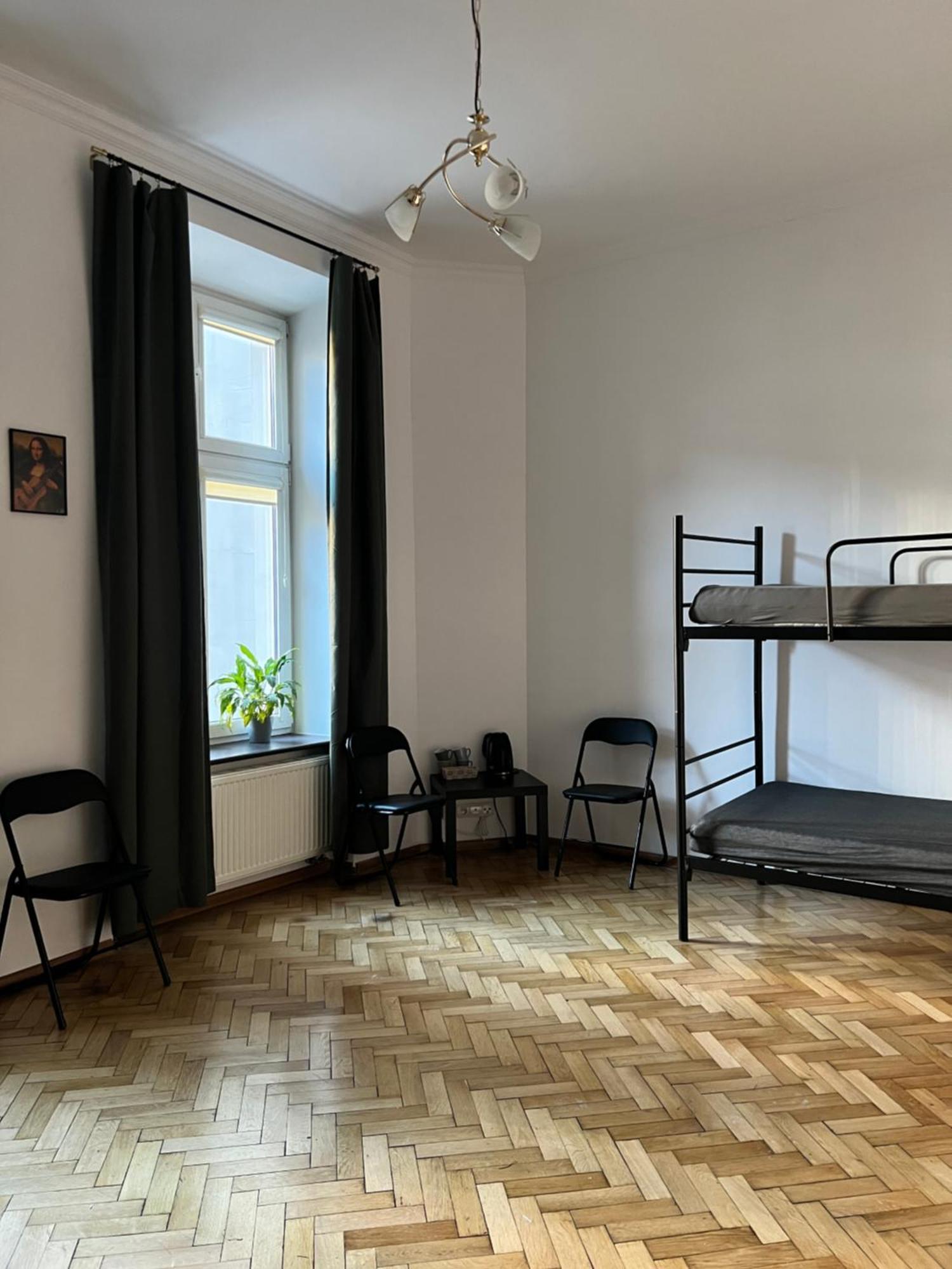 Uno Hostel