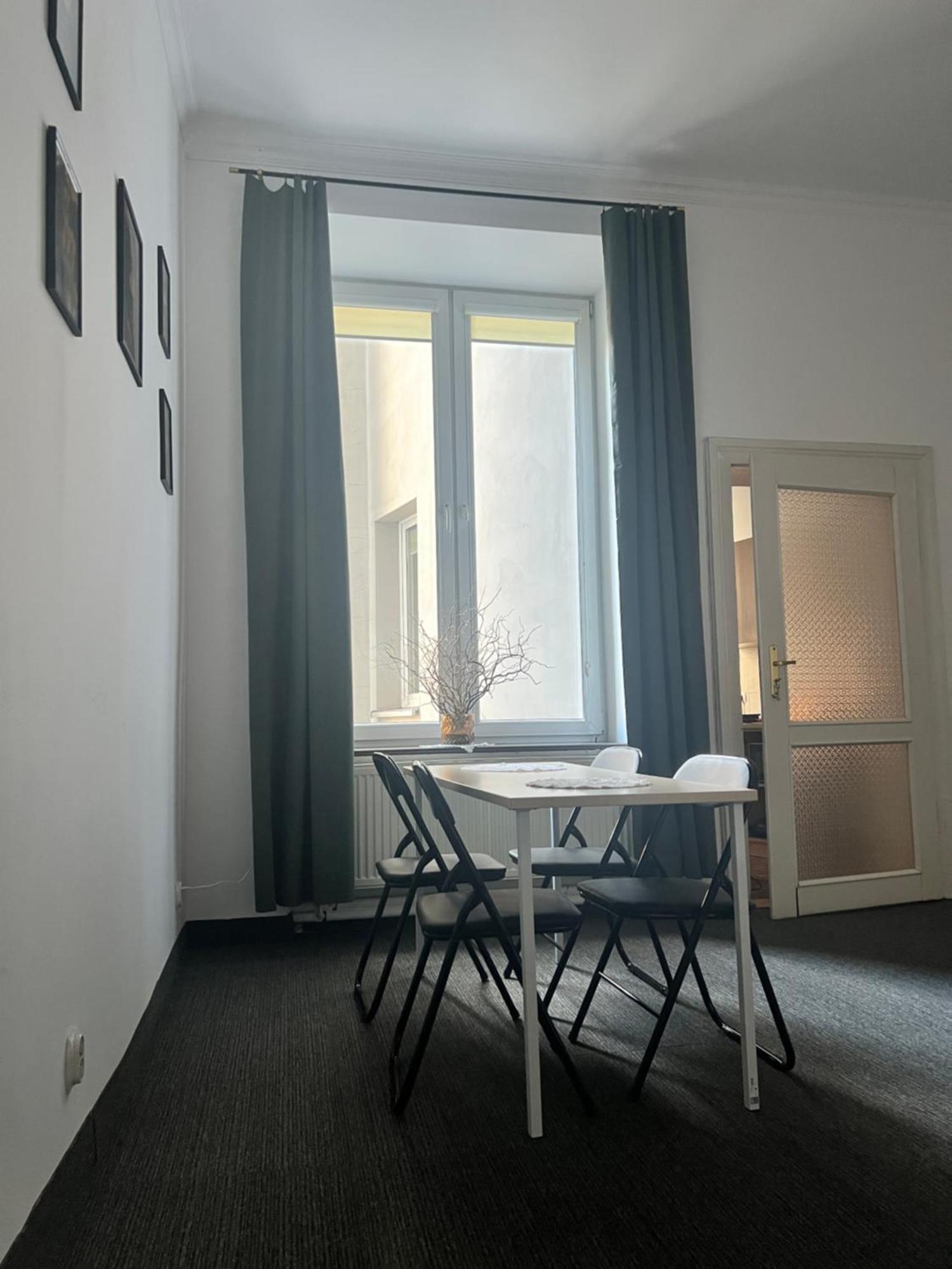 Hostel Uno